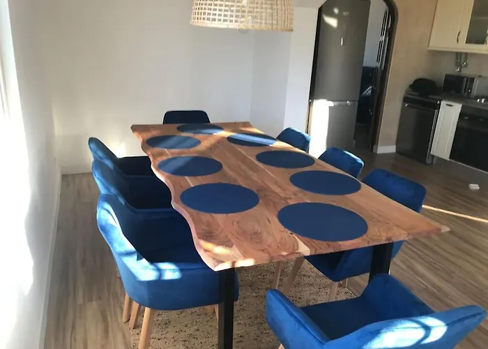 Haven House , Bom Sucesso *